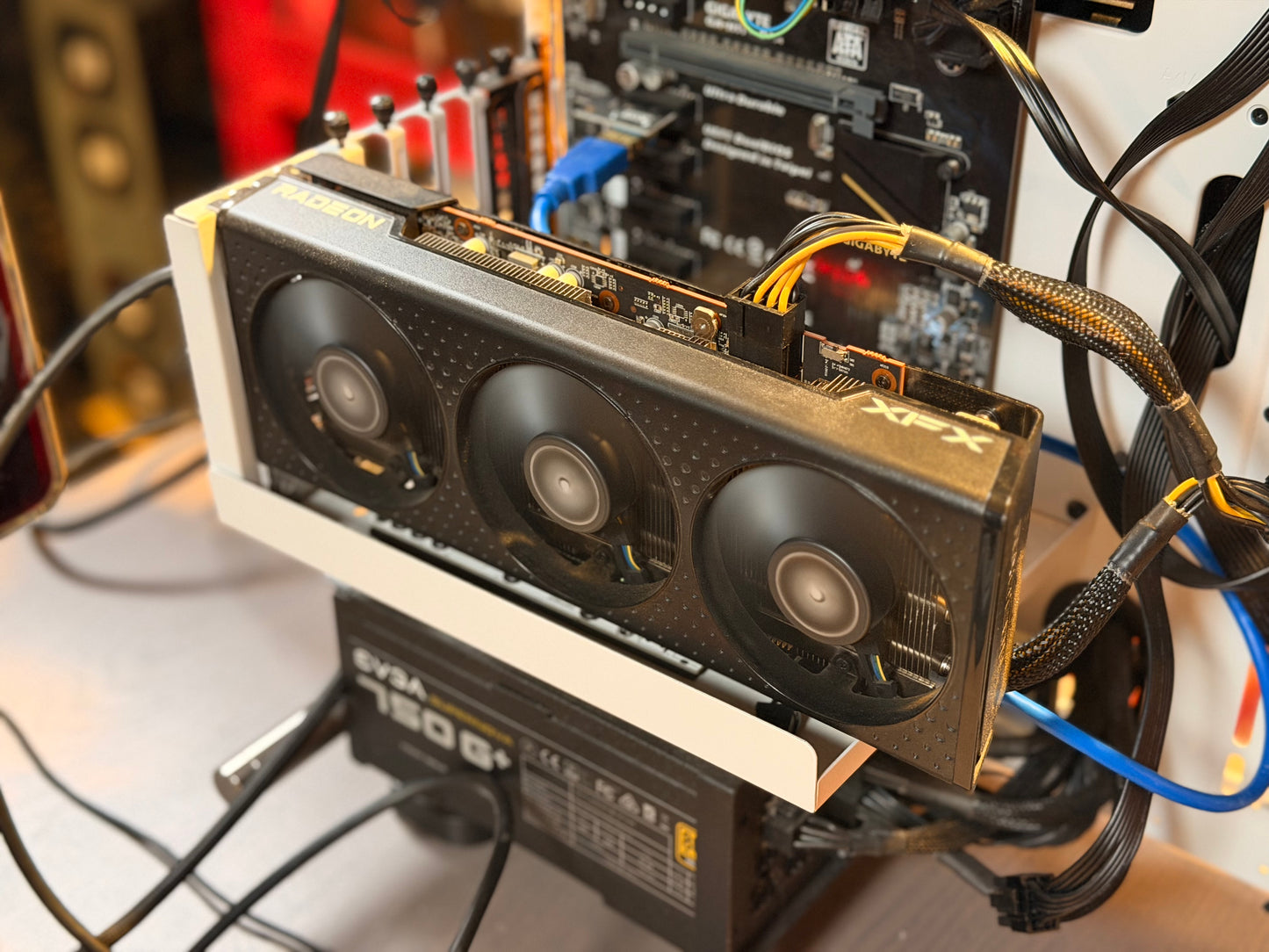 XFX QICK 308 RX 6600 XT