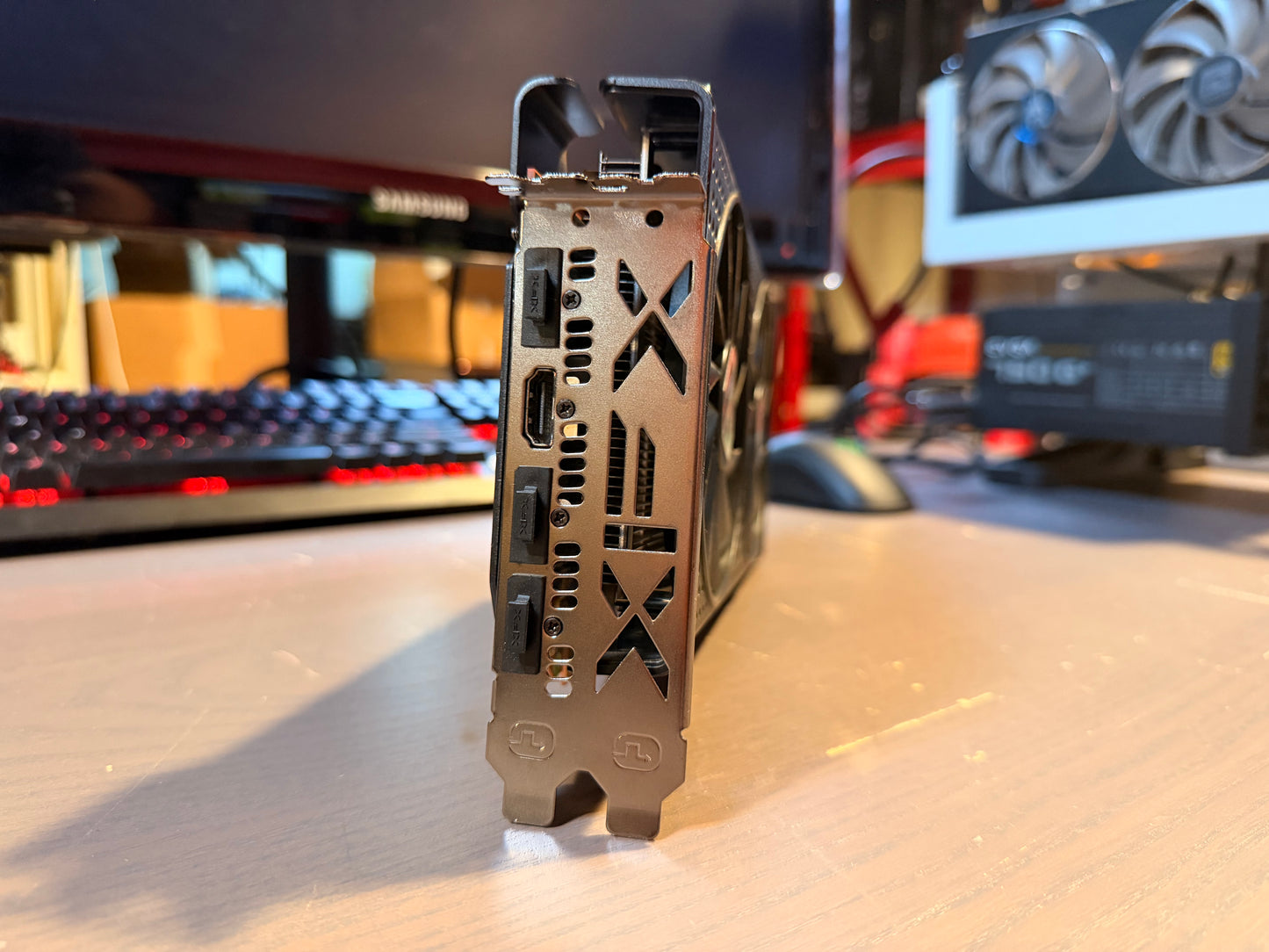 XFX SWFT 210 RX 6600 XT