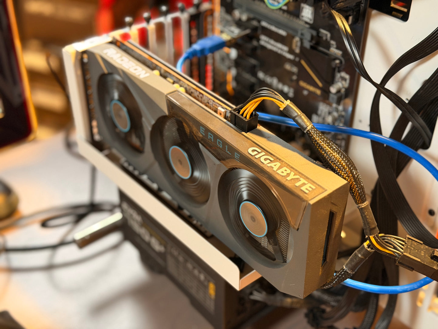Gigabyte Eagle RX 6600 XT