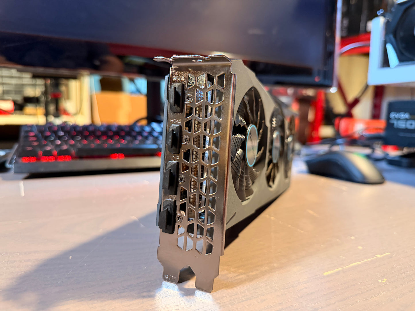 Gigabyte Eagle RX 6600 XT