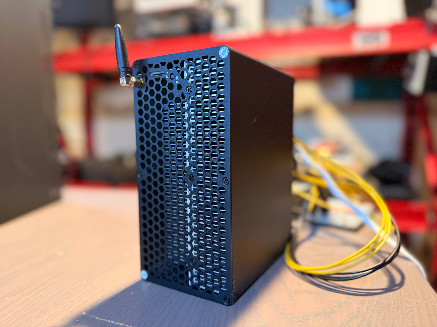 Goldshell XT-BOX (TARI)